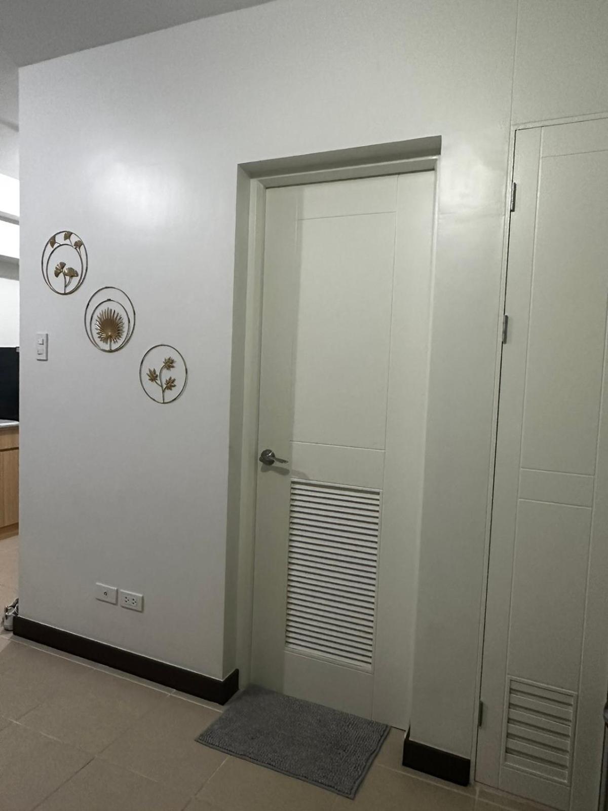 2 Bedroom Condo Unit Near Sm Bf & Naia At The Atherton By Dmci With 2 Balcony Paranaque City Exterior photo